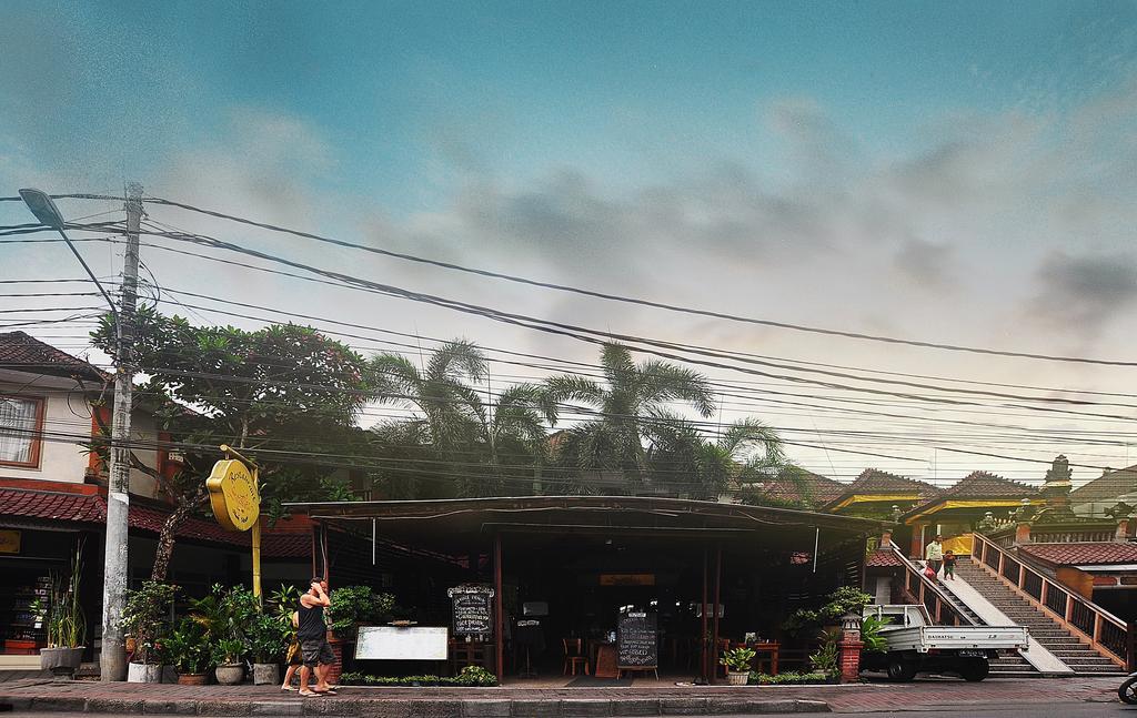 Swastika Guesthouse Sanur Bagian luar foto