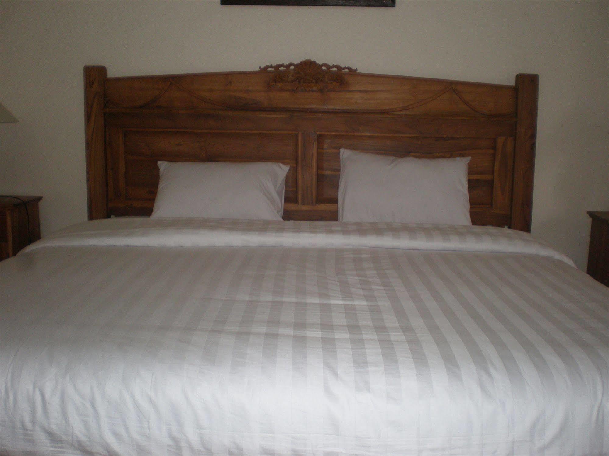 Swastika Guesthouse Sanur Bagian luar foto